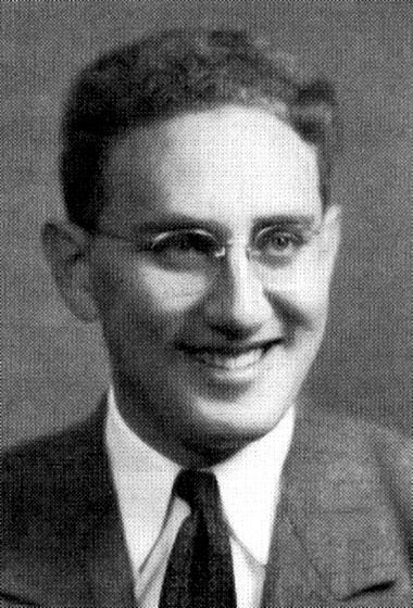 Henry_Kissinger_(1950_Harvard_yearbook).jpg