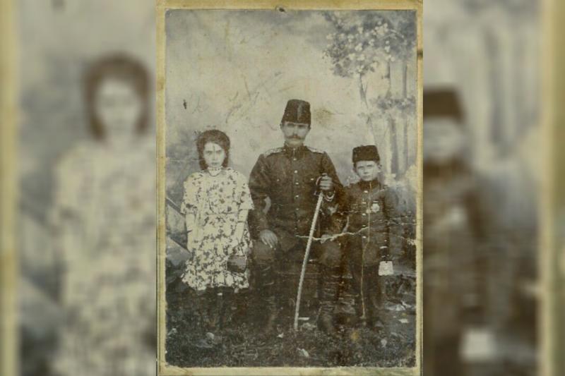 Enver Paşa ve ailesi.jpg