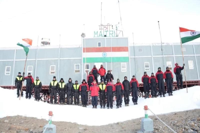 Ağustos 2022'de Antarktika'daki Maitri İstasyonu'ndaki Bağımsızlık Günü kutlamaları Fotoğraf NCPOR_Goa.jpg