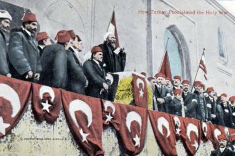 Osmanlının Cihad ilanı 14 Kasım 1914, İstanbul. Tehvid Bayrağı bulunmuyor. .jpg