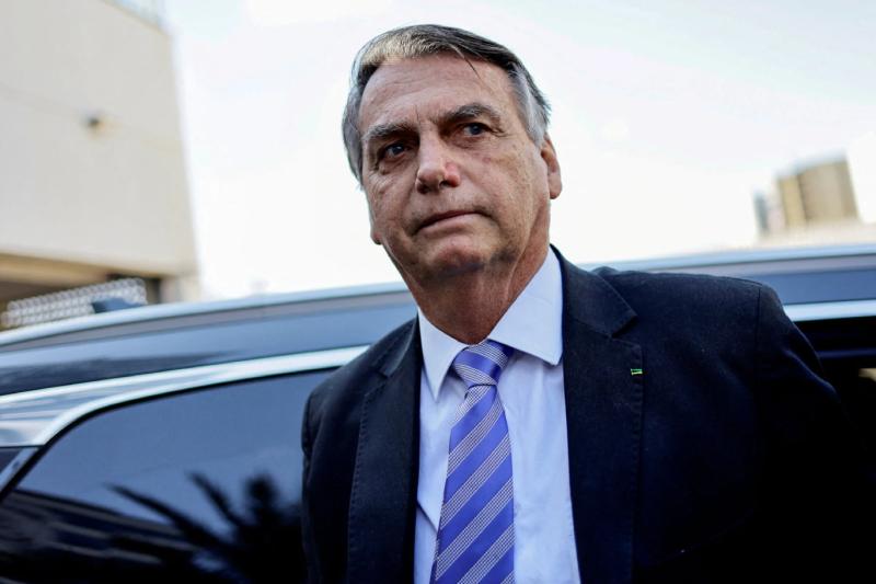 'Darbe girişimi' soruşturmasında Bolsonaro'nun pasaportuna el konuldu Reuters.jpg