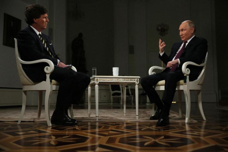 CIA Başkanı'nın başarısız dediği Putin, ABDli gazeteci Tucker Carlson'un röportajıyla tartışma yarattı. 9 Şubat 2024 AFP.jpg