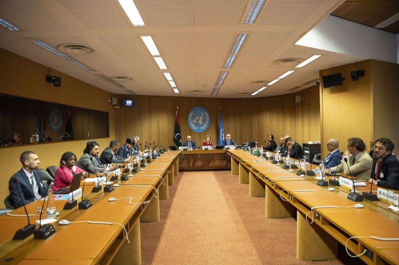 Birleşmiş Milletler gözetiminde gerçekleşen önceki bir toplantıdan, Libya krizinin çözümüne dair bir bölüm.jpg