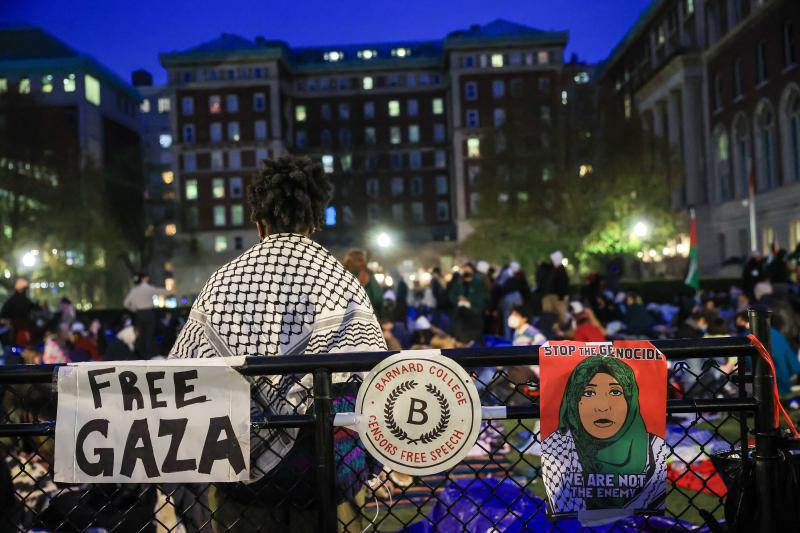 AA-20240420-34317875-34317860-ABDDEKI_COLUMBIA_UNIVERSITESINDE_FILISTIN_YANLISI_OGRENCILER_ILE_YONETIM_ARASINDA_GERGINLIK_SURUYOR.jpg