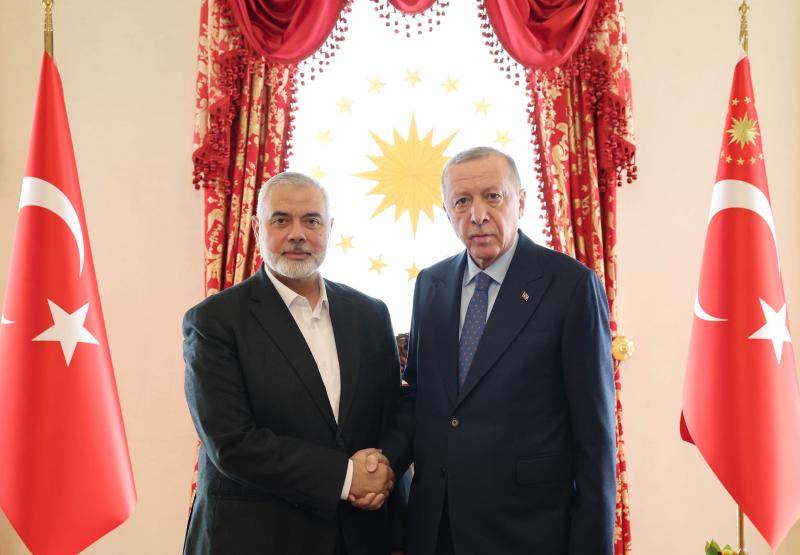 AA-20240420-34321906-34321899-CUMHURBASKANI_ERDOGAN_HAMAS_SIYASI_BURO_BASKANI_ISMAIL_HENIYYE_ILE_GORUSTU.jpg
