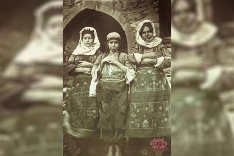 Muş Oavasında Havadarig köyü Ermeni kadınları.jpg