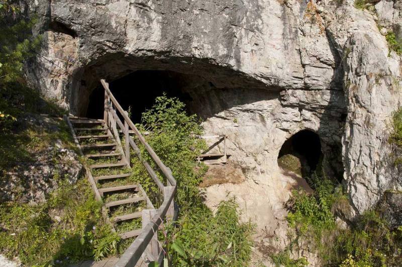 Denisova Mağarası
