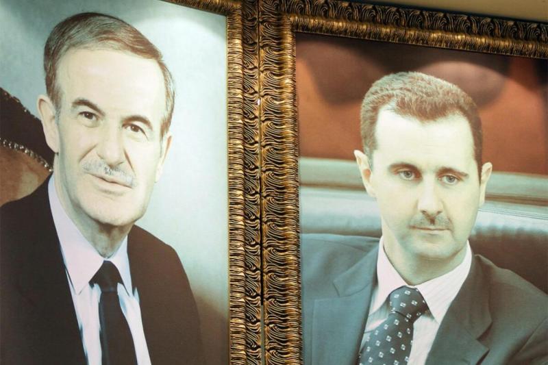 Hafız Esad ile Beşşar Esad / Fotoğraf: Louai Bashara/AFP