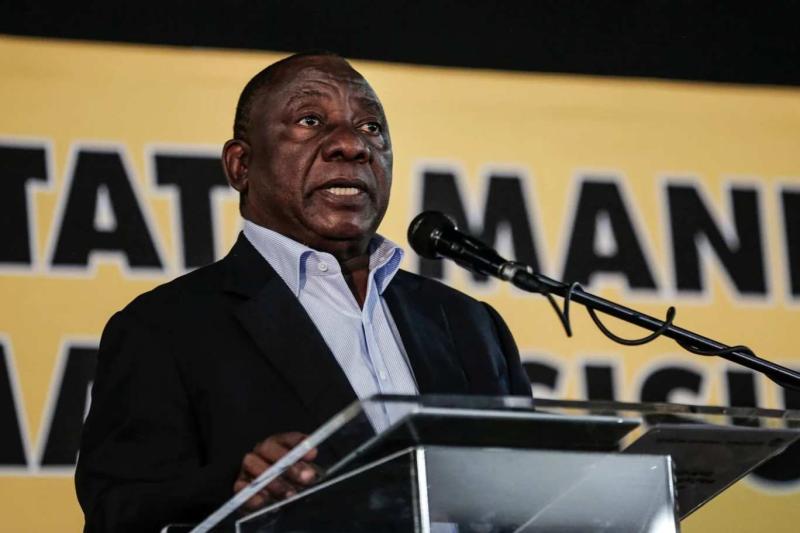 Güney Afrika Devlet Başkanı Cyril Ramaphosa, bu yılın başlarında Johannesburg'da iktidardaki Afrika Ulusal Kongresi partisine hitap ederken, ağırlıklı olarak toprak reformu politikalarına odaklandı / Fotoğraf: Gulshan Khan-AFP