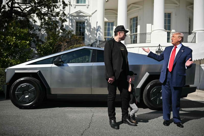 ABD Başkanı Donald Trump ve Tesla CEO'su Elon Musk’ın Beyaz Saray'da bir araya geldikleri bir günden, 11 Mart 2025 / Fotoğraf: AFP