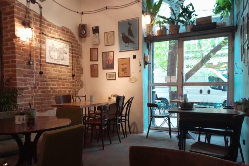 Krakov'un Yahudi semti Kazimierz'de bir kafe