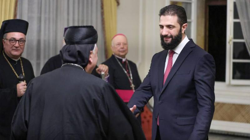 Suriye Cumhurbaşkanı Ahmed Şara, Halep’teki Hristiyan mezhebinden bir heyeti kabul etti, 28 Mayıs 2025 / Fotoğraf: Suriye Cumhurbaşkanlığı