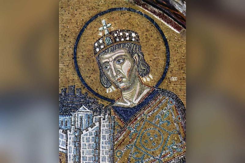 Ayasofya’daki, İmparator I. Konstantin’i elinde şehrin bir maketini tutarken tasvir eden mozaik