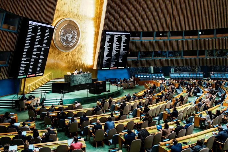 BM Genel Kurulu üyeleri, ABD’nin New York kentindeki BM genel merkezinde Filistin meselesi ve iki devletli çözümün uygulanması konusunda oylama yaptılar, 12 Eylül 2025 / Fotoğraf: Reuters