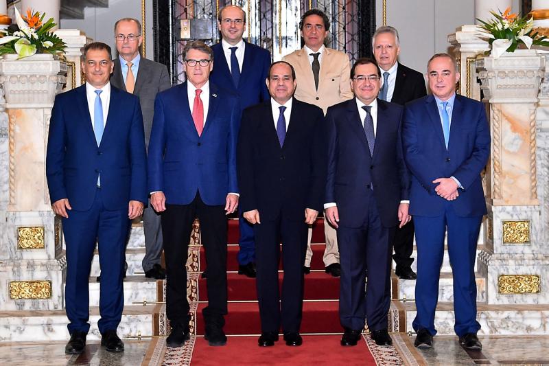 Mısır Cumhurbaşkanı Abdulfettah es-Sisi, Mısır Petrol Bakanı Tarık el-Molla, İsrail Enerji Bakanı Yuval Steinitz ve ABD Enerji Bakanı Rick Perry, 25 Temmuz 2019'da Kahire'de düzenlenen Doğu Akdeniz Gaz Forumu'nda (EMGF) bir araya geldi / Fotoğraf: AFP