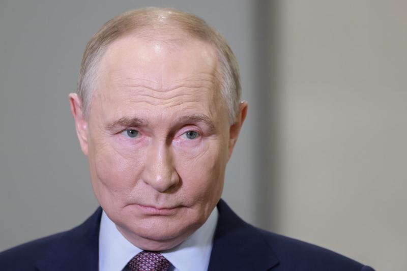 Vladimir Putin (AP) Vladimir Putin (AP)