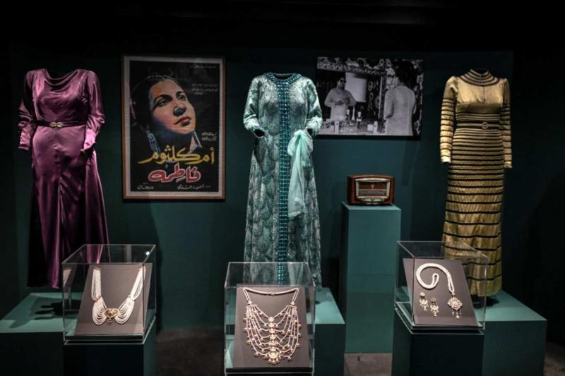 Arap Dünyası Enstitüsü'ne bağlı Divas Sergi Salonu'nda Ümmü Gülsüm'ün için ayrılmış bir özel bölüm, 2021 Paris