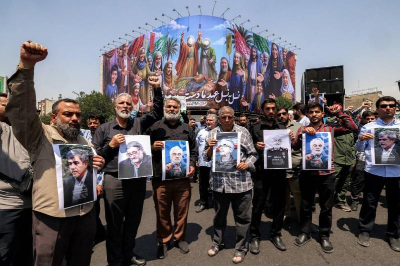 İran muhalefeti İsrail saldırısına karşı yekvücut olmuştu