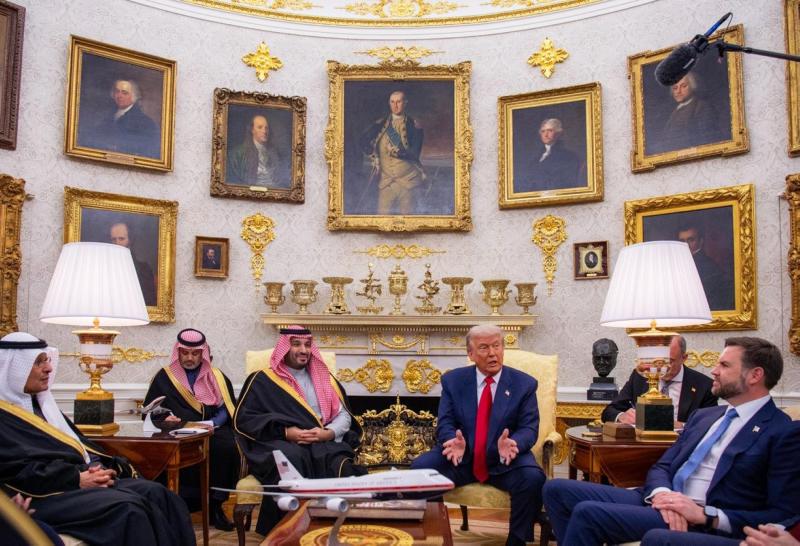 Suudi Arabistan Veliaht Prensi Muhammed bin Selman ve ABD Başkanı Donald Trump, Beyaz Saray'daki görüşmeleri sırasında. İki ülke arasında stratejik bir savunma anlaşması imzalamaları bekleniyor / Fotoğraf: SPA