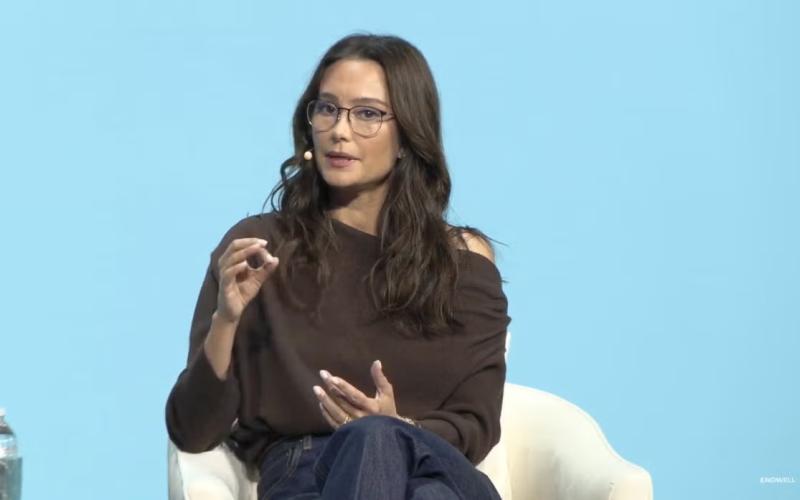 Emma Heming Willis (End Well)