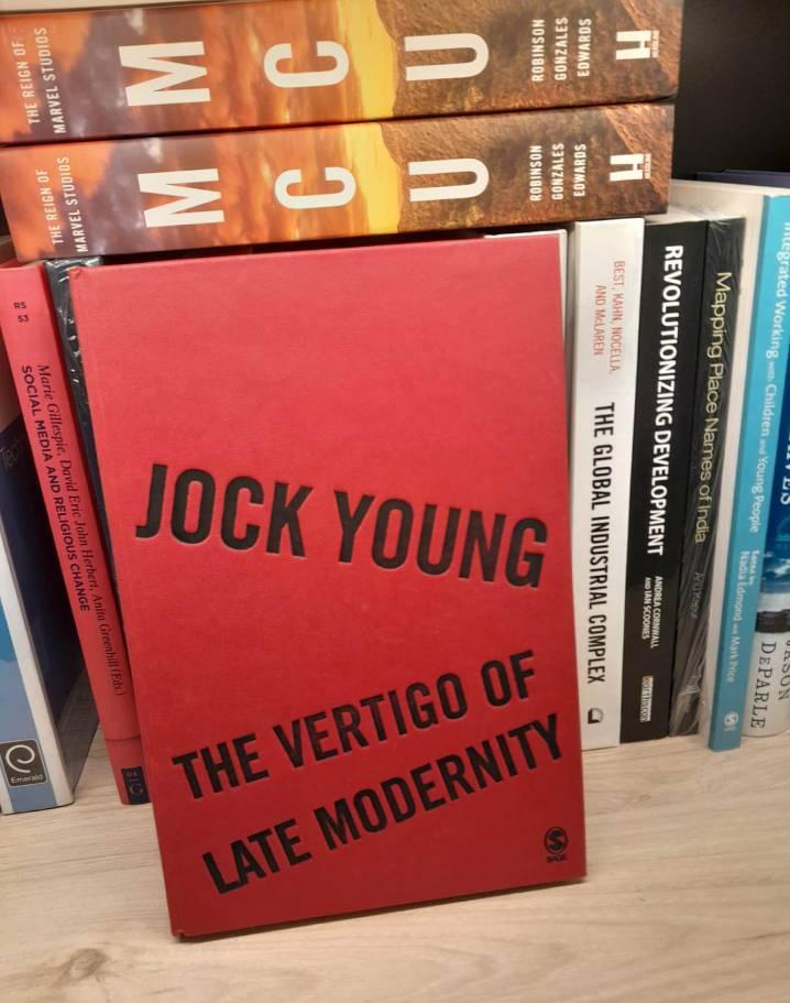 Akademska Kniga'nın birbirinden albenili kitapları