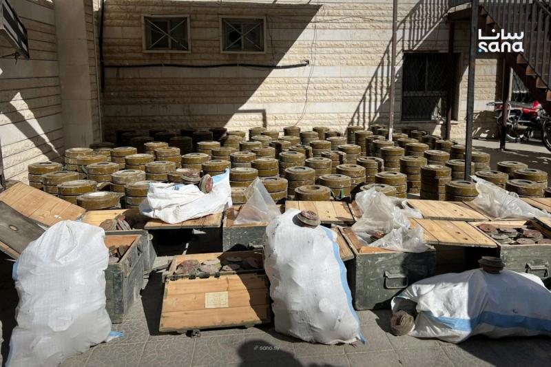 Şam kırsalındaki Yebrud'da iç güvenlik güçleri, Lübnan'a mayın kaçırma girişimini engellerken olaya karışan dört kişiyi tutukladı / Fotoğraf: SANA