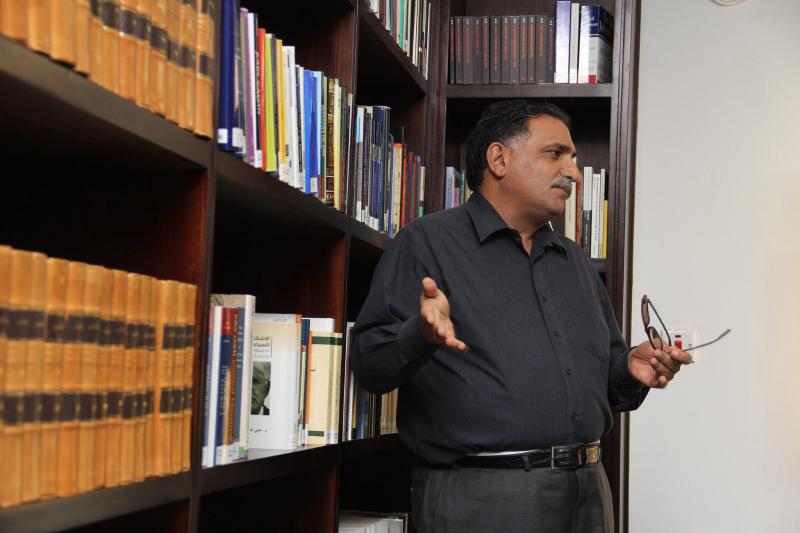 Filistinli düşünür ve politikacı Dr. Azmi Bişara şimdi Katar'da mülteci.