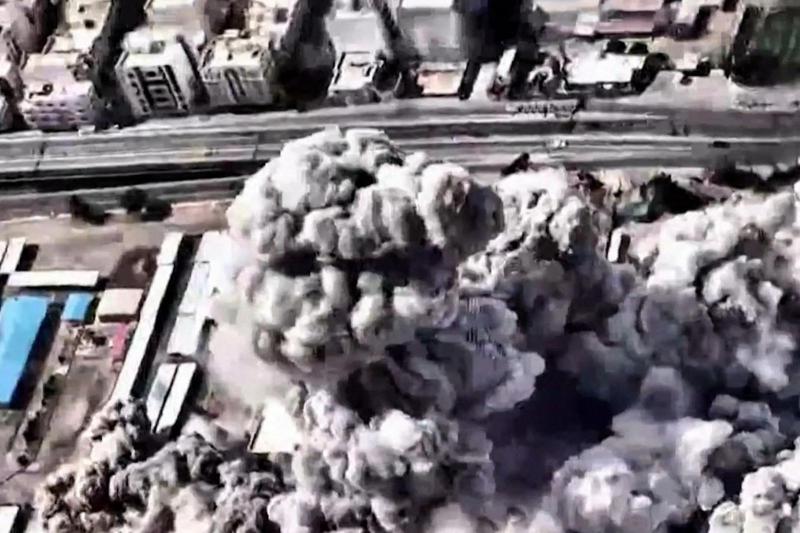 İsrail ordusu tarafından servis edilen ve 28 Şubat'ta İran Dini Lideri'nin karargahında meydana gelen patlamayı gösteren videodan bir kare / Fotoğraf: AFP