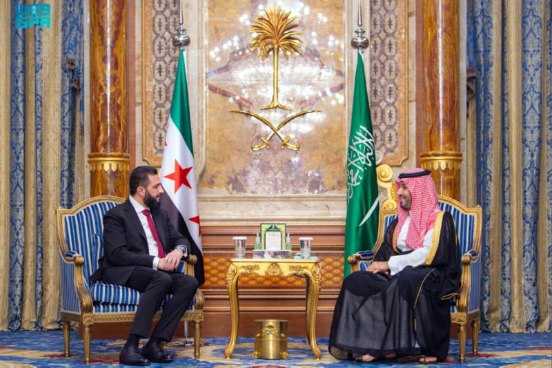 Suudi Arabistan Veliaht Prensi ve Başbakanı Prens Muhammed bin Selman, Cidde'de Suriye Cumhurbaşkanı Ahmed eş-Şara'yı kabul etti, 21 Nisan 2026 / Fotoğraf: AFP