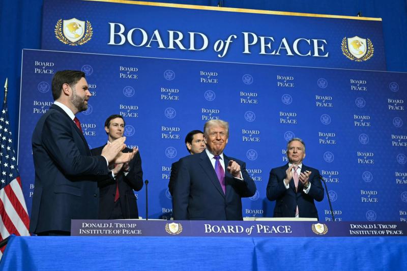 ABD Başkanı Donald Trump, Washington'daki Barış Konseyi'nin ilk toplantısına gelişinde, 19 Şubat / Fotoğraf: AFP