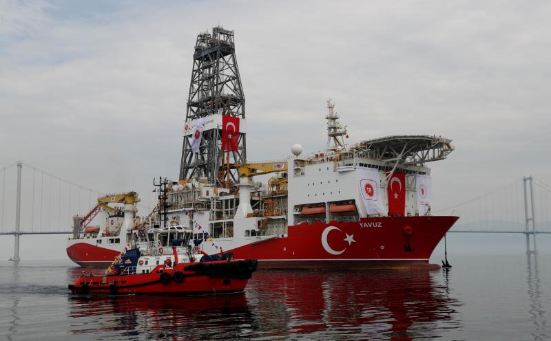 Akdeniz’e açılacak Türk sondaj gemisi Yavuz, Türkiye'nin Dilovası Limanı açıklarında İzmit Körfezi'nde seyrediyor, 20 Haziran 2019 / Fotoğraf: Reuters