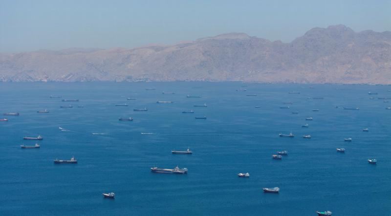 Umman'ın Musandam kentinden çekilen, Hürmüz Boğazı'nda demirlemiş gemileri gösteren bir hava fotoğrafı, 25 Mayıs 2026 / Fotoğraf: Reuters