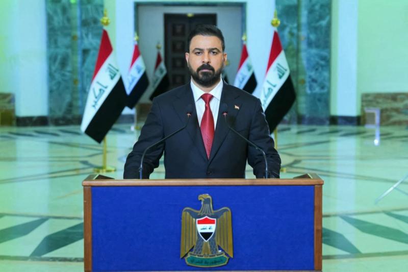 Irak Başbakanı Ali ez-Zeydi, başkent Bağdat’ta başbakan olarak göreve başladıktan hemen sonra konuşma yaparken, 16 Mayıs 2026 / Fotoğraf: AFP