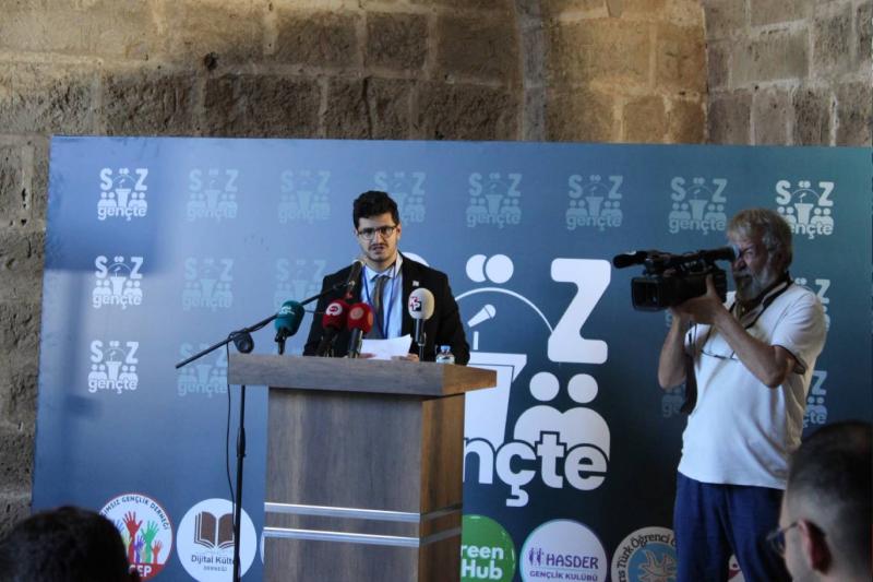 Söz Gençte organizasyon komitesi üyesi ve Liberal Demokrasi Hareketi Yurtdışı Temsilcisi Hakkı Çinkılıç
