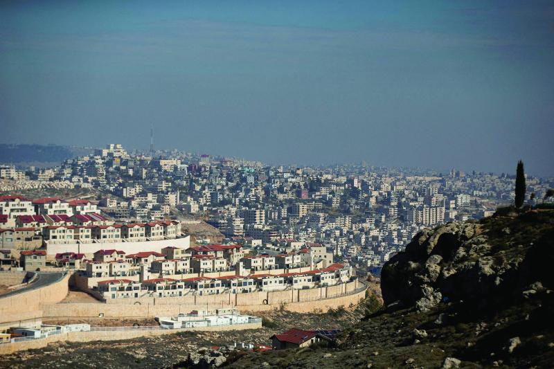 Geniş açıdan çekilmiş bir fotoğrafta, arka planda Batı Şeria'daki Beytüllahim şehri görünürken, Gush Etzion bloğundaki İsrail yerleşimi Efrat gösteriliyor / Fotoğraf: Reuters