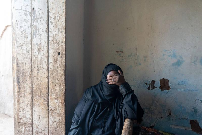 Hartum’daki bir mülteci kampında yaşayan Sudanlı bir kadın