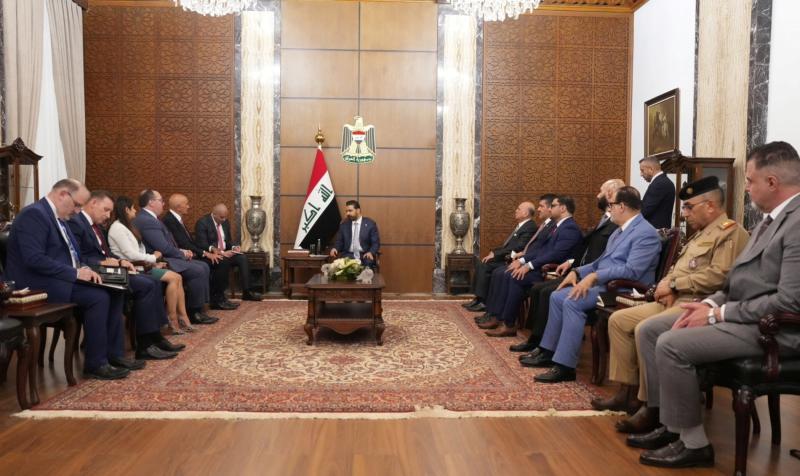 Irak Başbakanı Ali Zeydi, Bağdat'ta ABD Başkanı’nın Özel Temsilcisi Tom Barrack ile görüştü, 16 Haziran 2026 / Fotoğraf: Reuters