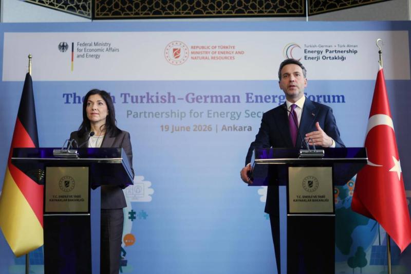Türkiye Enerji ve Tabii Kaynaklar Bakanı Alparslan Bayraktar ve Almanya Ekonomi ve Enerji Bakanı Katherina Reiche, ortak basın toplantısı düzenledi