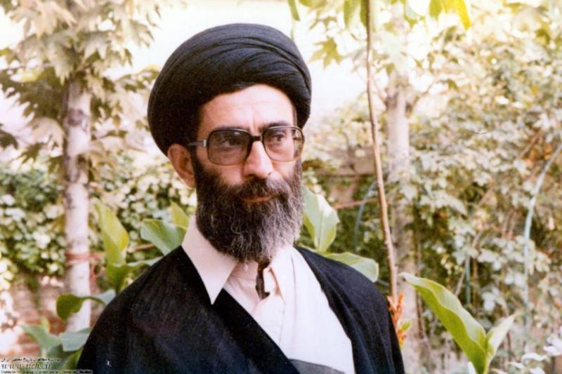 Ayetullah Ali Hamaney'in, 1979 İslam Devrimi öncesine ait gençlik fotoğrafı / Fotoğraf: Wikipedia