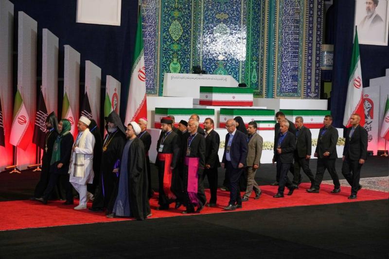 Eski İran Dini Lideri Ali Hamaney için düzenlenen devlet cenaze törenine katılan dini ve diplomatik heyetler / Fotoğraf: IRNA 