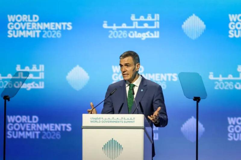 İspanya Başbakanı Pedro Sánchez, Dubai'de düzenlenen Dünya Hükümetleri Zirvesi'nde (World Governments Summit 2026) konuşma yaparken (3-5 Şubat 2026) / Fotoğraf: Pool Moncloa - Carlos Herrero
