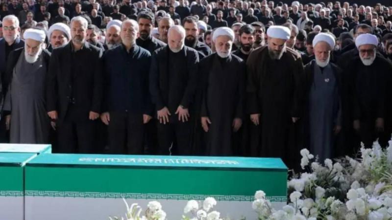 Ali Hamaney'in cenazesinde üst düzey yetkililer yerini alsa da ülkenin dini lideri Mücteba Hamaney görülmedi / Fotoğraf: Reuters