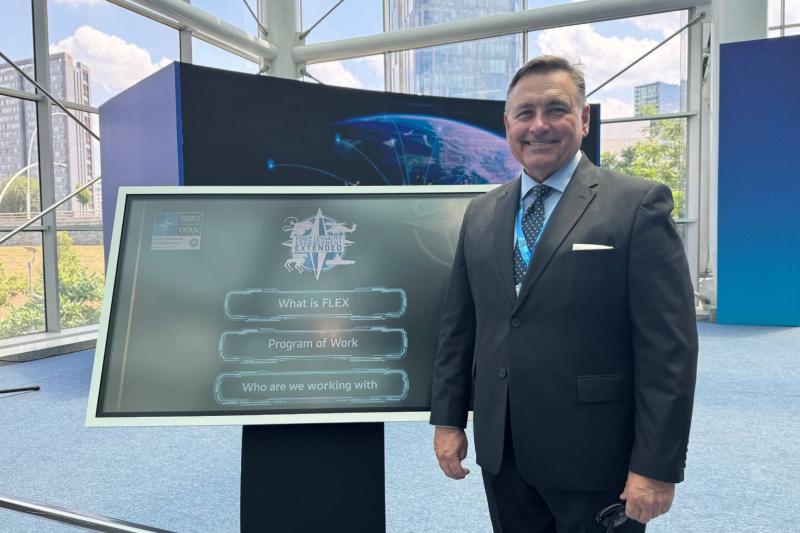 NATO Savunma Planlama Programı Yöneticisi Richard Perks 