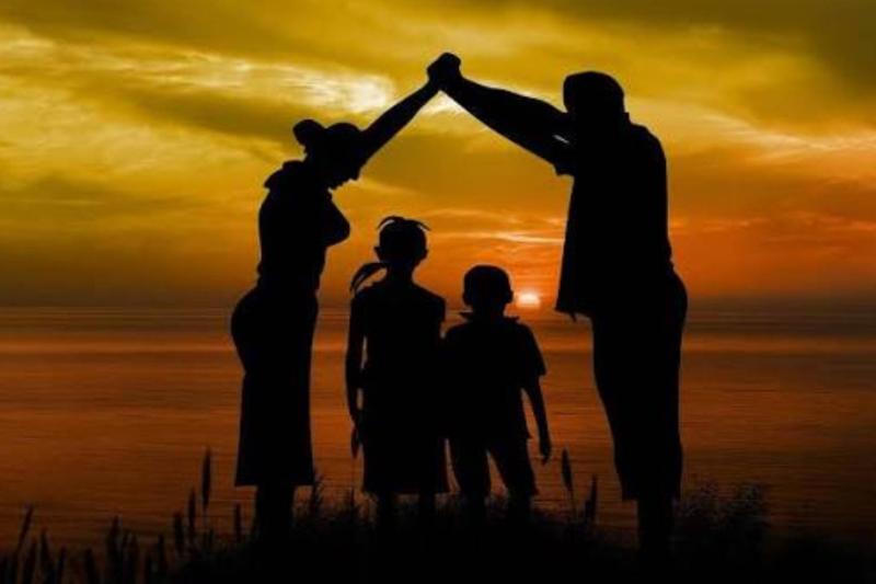 Demokratik kültür yalnızca okulda değil, aile içinde de öğreniliyor. Dinleme, söz alma ve uzlaşma becerileri çocuklukta şekilleniyor / Fotoğraf: Pixabay