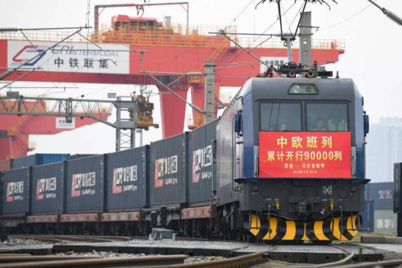Çin, Kuşak ve Yol Girişimi kapsamında Orta Koridor'u Avrupa'ya uzanan en önemli ticaret hatlarından biri olarak görüyor / Fotoğraf: Xinhua 