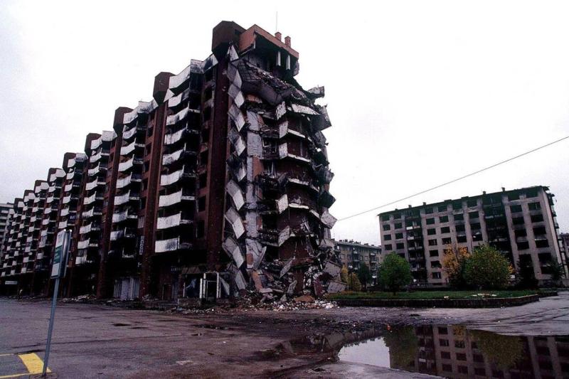 Yugoslavya'nın parçalanma süreci, Bosna Savaşı ve Srebrenitsa Soykırımı gibi Avrupa'nın İkinci Dünya Savaşı sonrasındaki en ağır insani trajedilerine sahne oldu / Fotoğraf: Patrick Robert