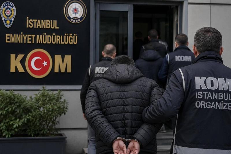Süreç, sadece adli bir dosya olmanın ötesine geçerek Türkiye'deki toplumsal güven mimarisinin, 'kurtarıcı' arayışının ve sivil toplumun geleceğinin sorgulandığı büyük bir kırılmaya dönüştü / Fotoğraf: AA