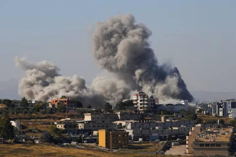 Lübnan'ın güneyinde İsrail bombardımanı sonrası / Fotoğraf: Reuters