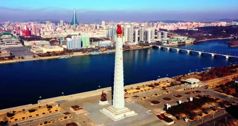 Pyongyang'daki Juche Kulesi, Kuzey Kore'nin öz yeterlilik ve bağımsızlık anlayışının en görünür sembollerinden biri / Fotoğraf: Kore Merkezi Haber Ajansı (KCNA) 