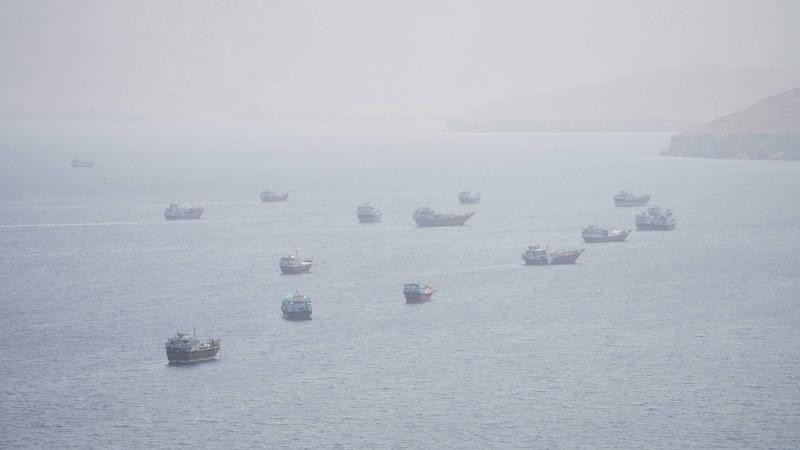 Umman’ın Musandam vilayetinden görülen Hürmüz Boğazı yakınlarındaki gemiler, 2 Eylül 2026 / Fotoğraf: Reuters
